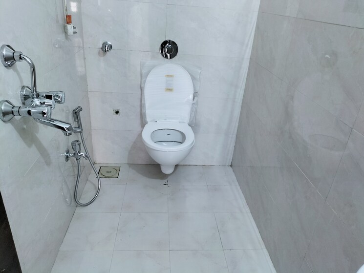 Bathroom, dgs-sheetal-tapovan 2 Bedroom 580 Sq.Ft. Apartment In Malad East Mumbai 9061095