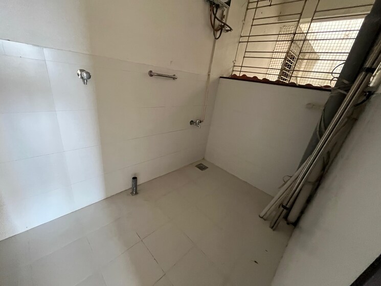 Bathroom, lohia-unicus-c-wing 2 Bedroom 1000 Sq.Ft. Apartment In Bavdhan Pune 9061112