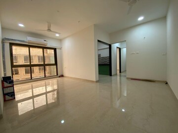 2 BHK Apartment For Rent in Seven Bungalow, Andheri West