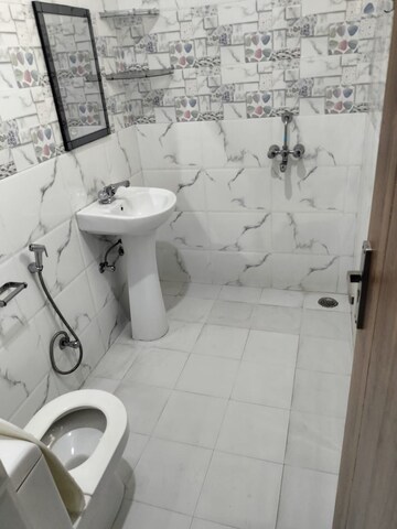 3 BHK Apartment For Rent in Ashoka Group Housing Society, Sector 56