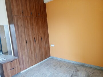 Furnished Amenities in 3 BHK Apartment at Ashoka Group Housing Society, Sector 56 – for Rent