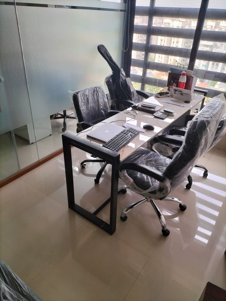 Gym, dev-atelier Commercial Office Space 511 Sq.Ft. In Prahlad Nagar Ahmedabad 9061140