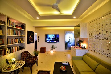 Living Room in 4 BHK Apartment at Vipul Belmonte, Sector 53 – for Rent
