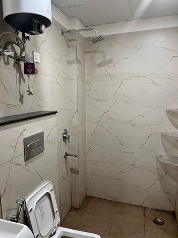 Bathroom in 3 BHK Apartment at Suncity Sukriti CGHS Ltd, Sector 57 – for Rent