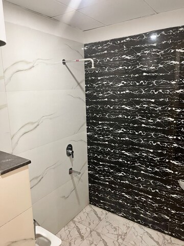 Bathroom in 3 BHK Apartment at Suncity Sukriti CGHS Ltd, Sector 57 – for Rent