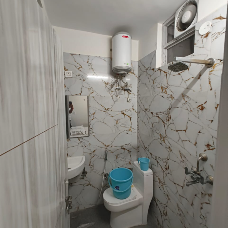 Bathroom, sgm nagar 5 Bedroom 250 Sq.Yd. Builder Floor In Sgm Nagar Faridabad 9061246
