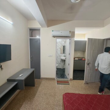 Bathroom in 5 BHK Builder Floor at Sgm Nagar – for Rent