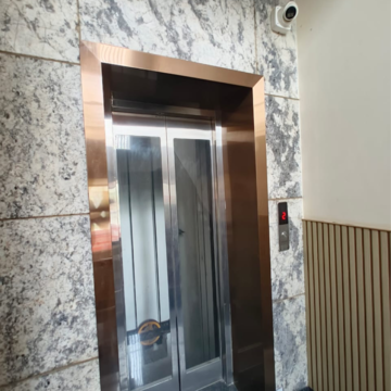Building Lobby in 5 BHK Builder Floor at Sgm Nagar – for Rent