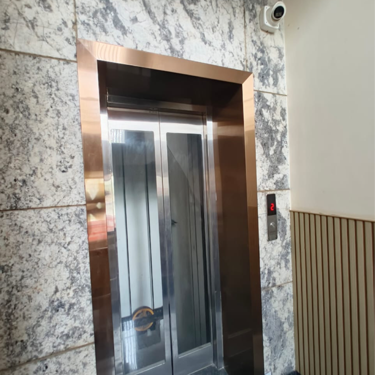 undefined, sgm nagar 5 Bedroom 250 Sq.Yd. Builder Floor In Sgm Nagar Faridabad 9061246