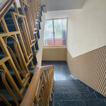 Staircase in 5 BHK Builder Floor at Sgm Nagar – for Rent