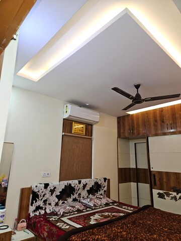 Bedroom in 3 BHK Villa at Arjunganj – for Rent