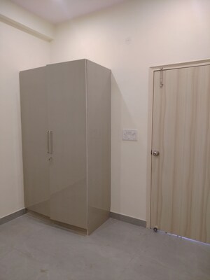 Room in 6+ BHK Villa at Vishal Sahakari Awas Samiti , Siddharth Vihar – for Rent