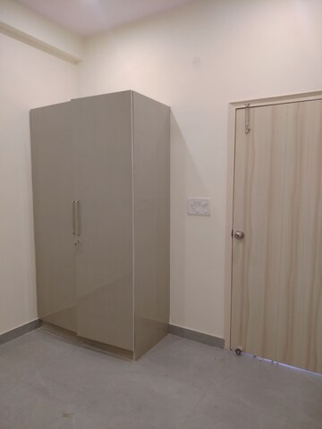 Room in 6+ BHK Villa at Vishal Sahakari Awas Samiti , Siddharth Vihar – for Rent