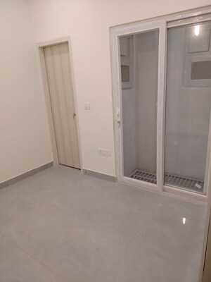 Room in 6+ BHK Villa at Vishal Sahakari Awas Samiti , Siddharth Vihar – for Rent