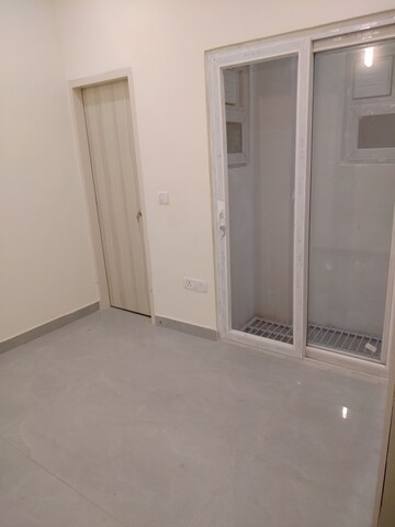 Room in 6+ BHK Villa at Vishal Sahakari Awas Samiti , Siddharth Vihar – for Rent