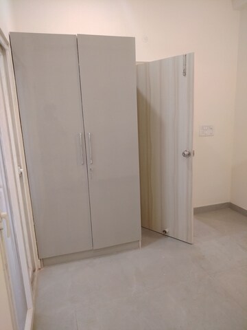 Room in 6+ BHK Villa at Vishal Sahakari Awas Samiti , Siddharth Vihar – for Rent