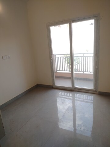 Room in 6+ BHK Villa at Vishal Sahakari Awas Samiti , Siddharth Vihar – for Rent