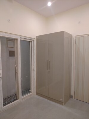 Room in 6+ BHK Villa at Vishal Sahakari Awas Samiti , Siddharth Vihar – for Rent