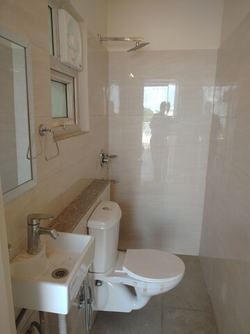 Bathroom in 6+ BHK Villa at Vishal Sahakari Awas Samiti , Siddharth Vihar – for Rent