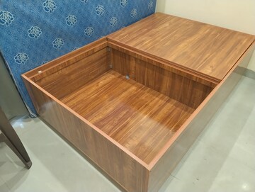 Room in 6+ BHK Villa at Vishal Sahakari Awas Samiti , Siddharth Vihar – for Rent