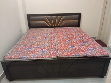 Bedroom in 6+ BHK Villa at Vishal Sahakari Awas Samiti , Siddharth Vihar – for Rent