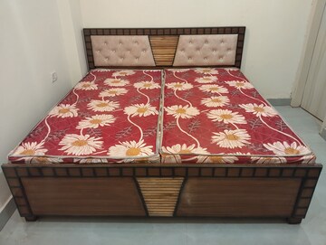 Bedroom in 6+ BHK Villa at Vishal Sahakari Awas Samiti , Siddharth Vihar – for Rent