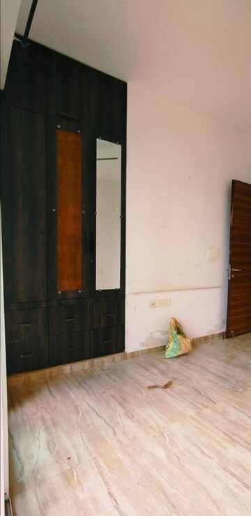Room in 3 BHK Apartment at Nahar Amrit Shakti, Chandivali – for Rent