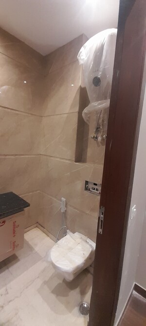 Attached Bathroom in 3 BHK Builder Floor at Chittaranjan Park – for Sale