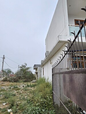 3 BHK Villa – Exterior View View at Arjunganj - for Sale