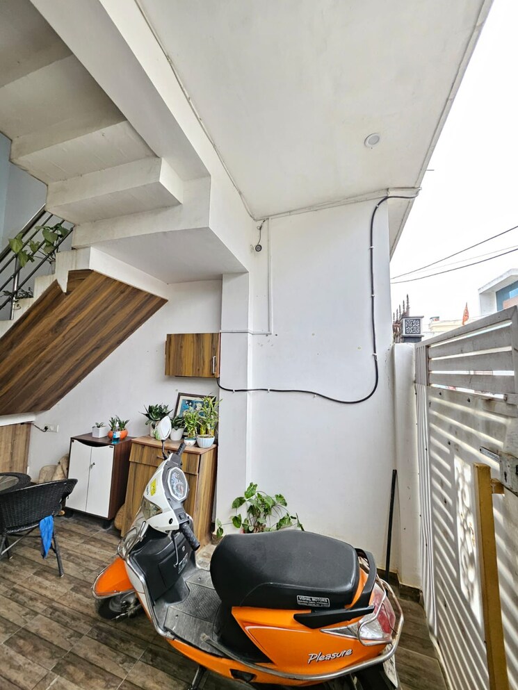  Parking, arjunganj 3 Bedroom 1800 Sq.Ft. Villa In Arjunganj Lucknow 9061276