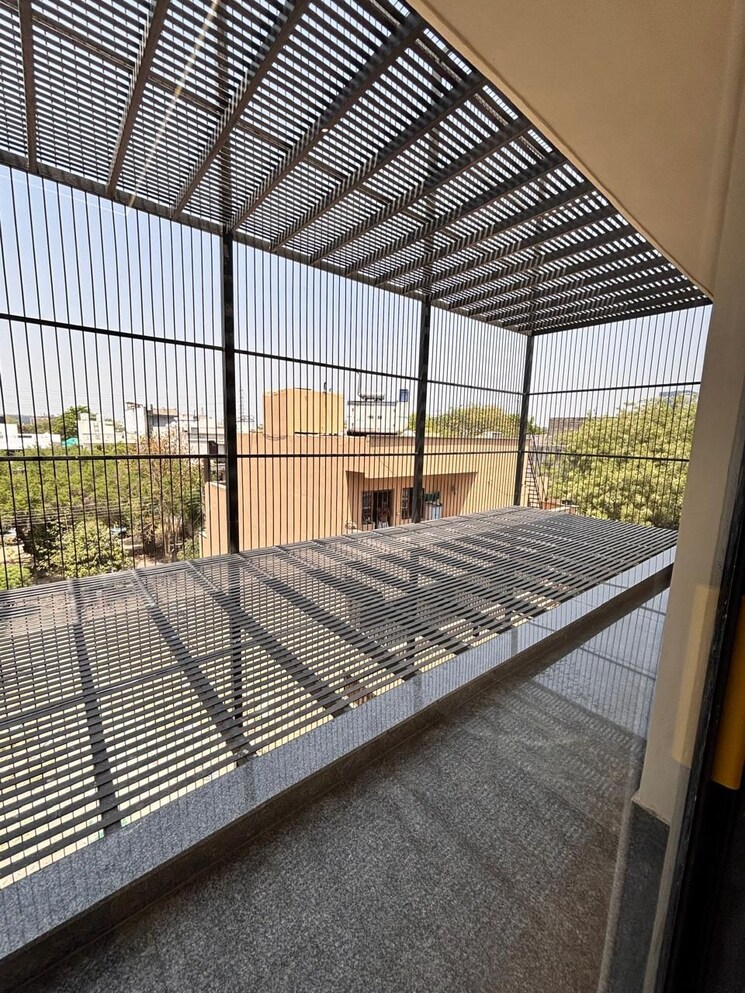 Balcony, dlf-city-phase-iv 4 Bedroom 270 Sq.Yd. Builder Floor In Dlf Phase iv Gurgaon 9061266