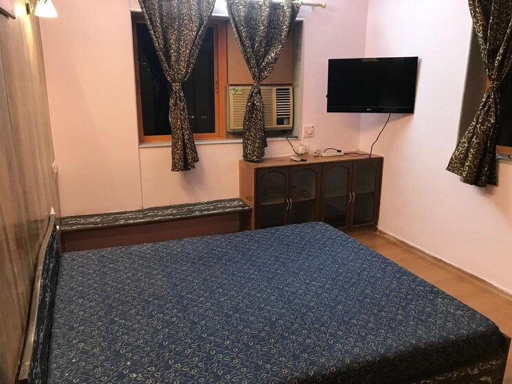 Bedroom, lokhandwala-complex 2 Bedroom 750 Sq.Ft. Apartment In Andheri West Mumbai 9061287