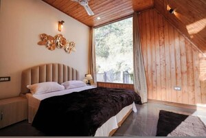 Bedroom in 5 BHK Villa at Sahastradhara Road – for Sale