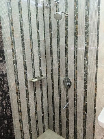 1 BHK Apartment – Exterior View View at Poonam Vaishno Heights, Malad East - for Rent