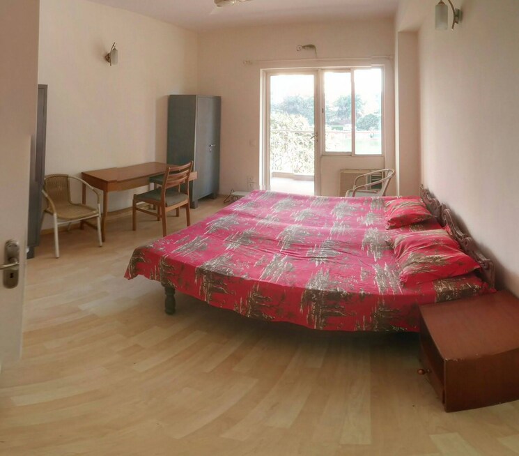 Bedroom, ardee-mall 3 Bedroom 300 Sq.Yd. Builder Floor In Sector 52 Gurgaon 9061353