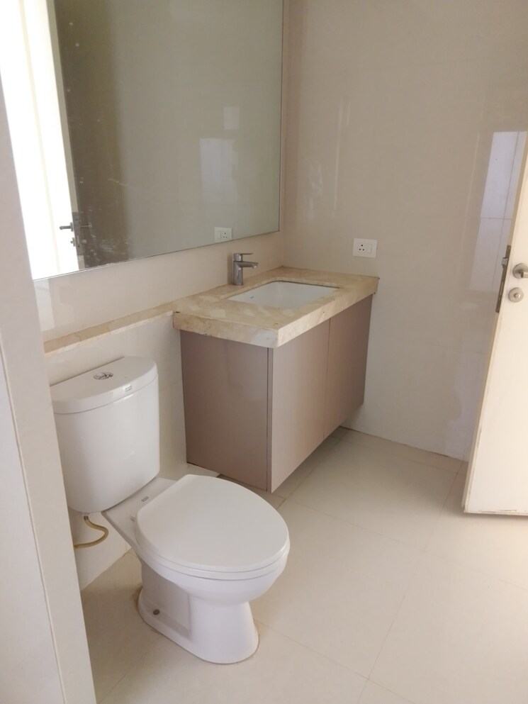 Bathroom, hiranandani-fortune-city 3 Bedroom 1500 Sq.Ft. Apartment In New Panvel Navi Mumbai 9061387