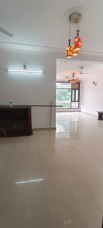 Room in 3 BHK Builder Floor at Freedom Fighters Enclave – for Rent