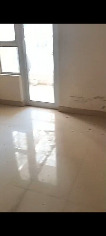 Room in 3 BHK Apartment at VVIP Addresses, Raj Nagar Extension – for Rent