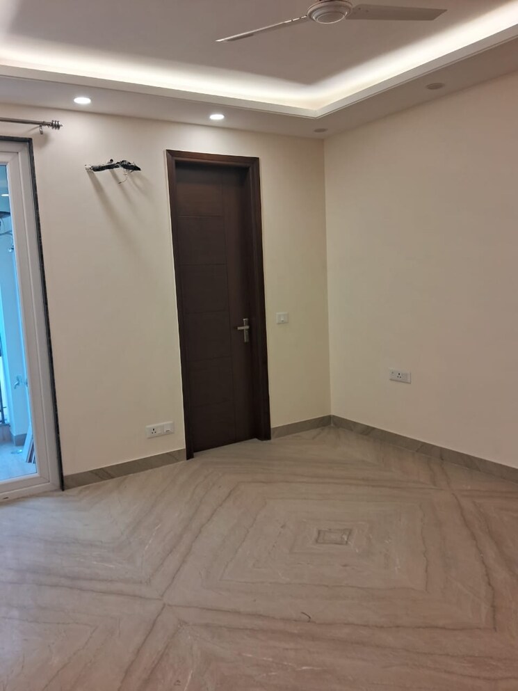 Room, chittaranjan park 3 Bedroom 160 Sq.Yd. Builder Floor In Chittaranjan Park Delhi 9061415