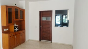 Room in 3 BHK Apartment at Halasuru – for Sale