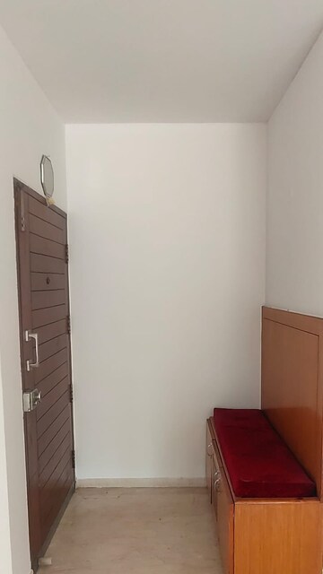 Room in 3 BHK Apartment at Halasuru – for Sale
