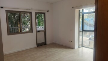 Room in 3 BHK Apartment at Halasuru – for Sale