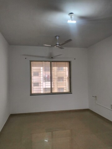 Room in 2 BHK Apartment at Leisure Apartment, Bavdhan – for Sale