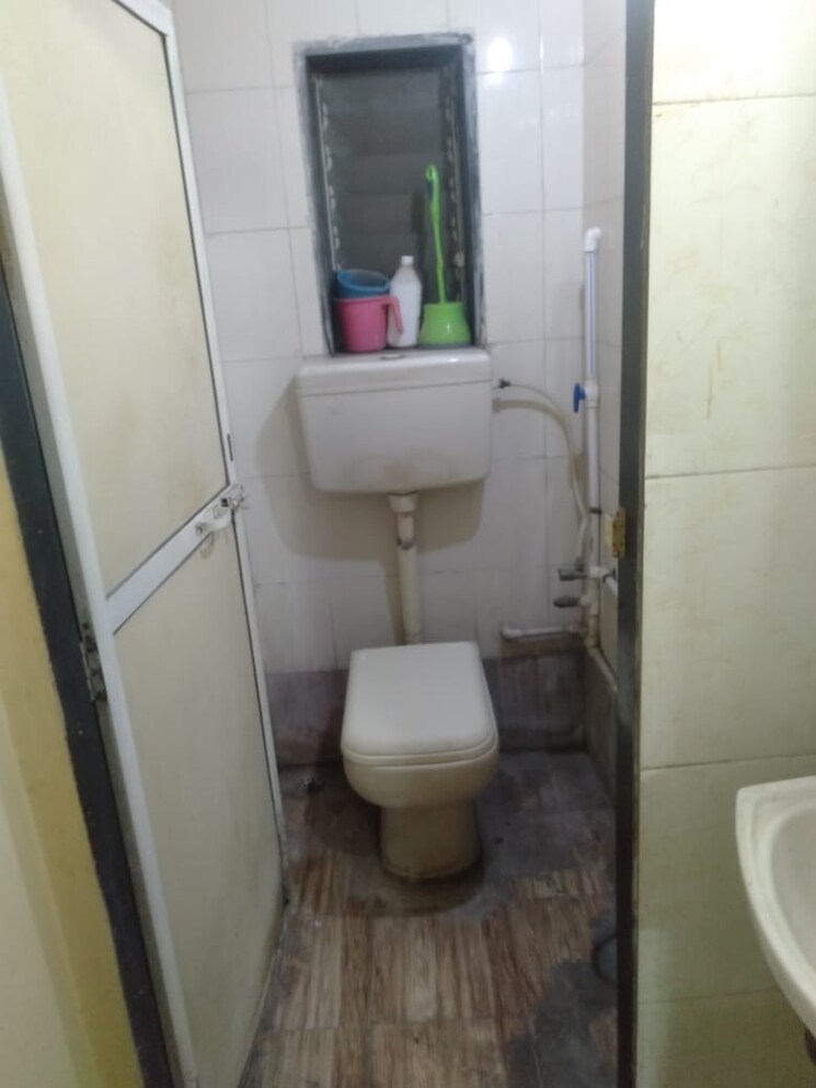 Bathroom, shivam-apartment-dombivli 1 Bedroom 550 Sq.Ft. Apartment In Dombivli East Thane 9061428
