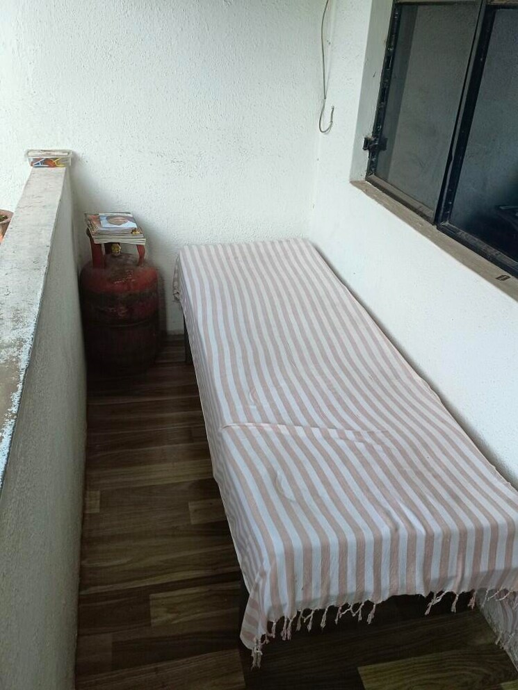 Balcony, viman nagar 1 Bedroom 500 Sq.Ft. Apartment In Viman Nagar Pune 9061420