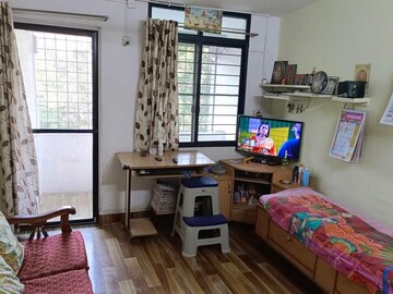 Living Room in 1 BHK Apartment at Viman Nagar – for Rent