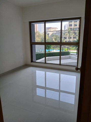 Room in 2 BHK Apartment at Raj Infinia, Malad West – for Rent