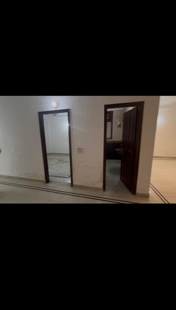 Room in 3 BHK Builder Floor at Freedom Fighters Enclave – for Rent
