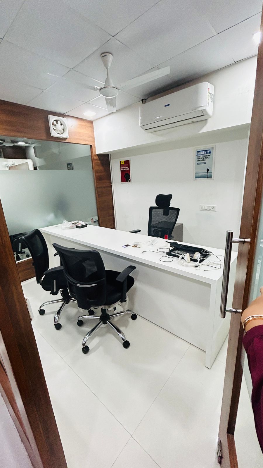 Office Space For Rent in Iscon Emporio