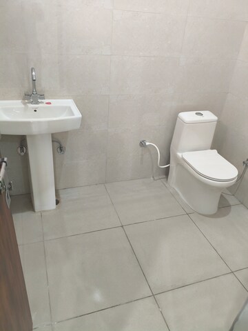 2 BHK Apartment For Rent in Wave City, Wave City